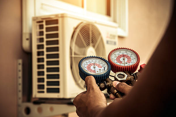 Professional Ductwork Repair technician working in Sumterville, FL